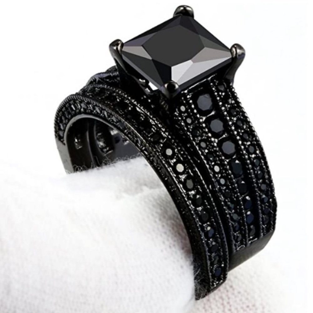 NEW PRINCESS CUT BLACK SAPPHIRE 925 SILVER RING - Picture 2 of 6